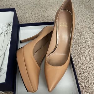 Stuart Weitzman Point heel